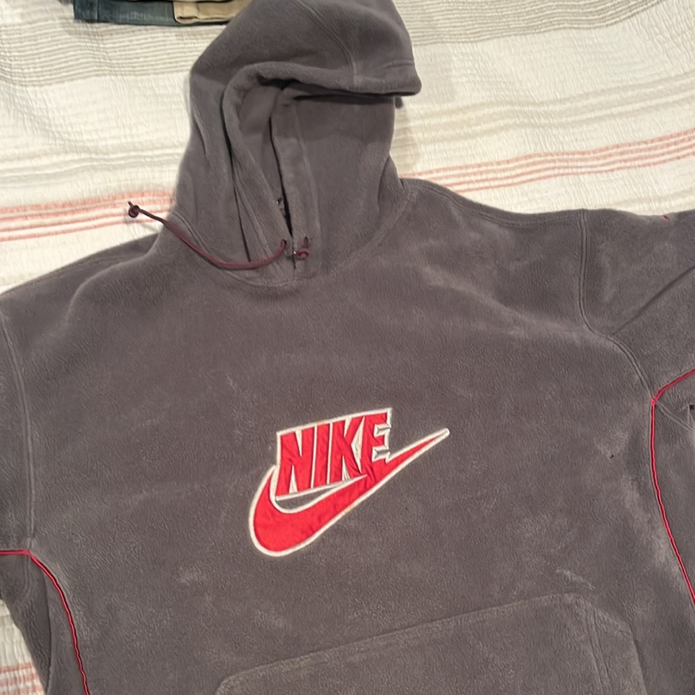 Rare! Vintage 90’s Nike hoodie grey with red stitching and outlining